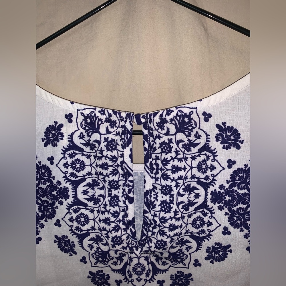 Mooloolaba crop top tshirt - Picture 8 of 10